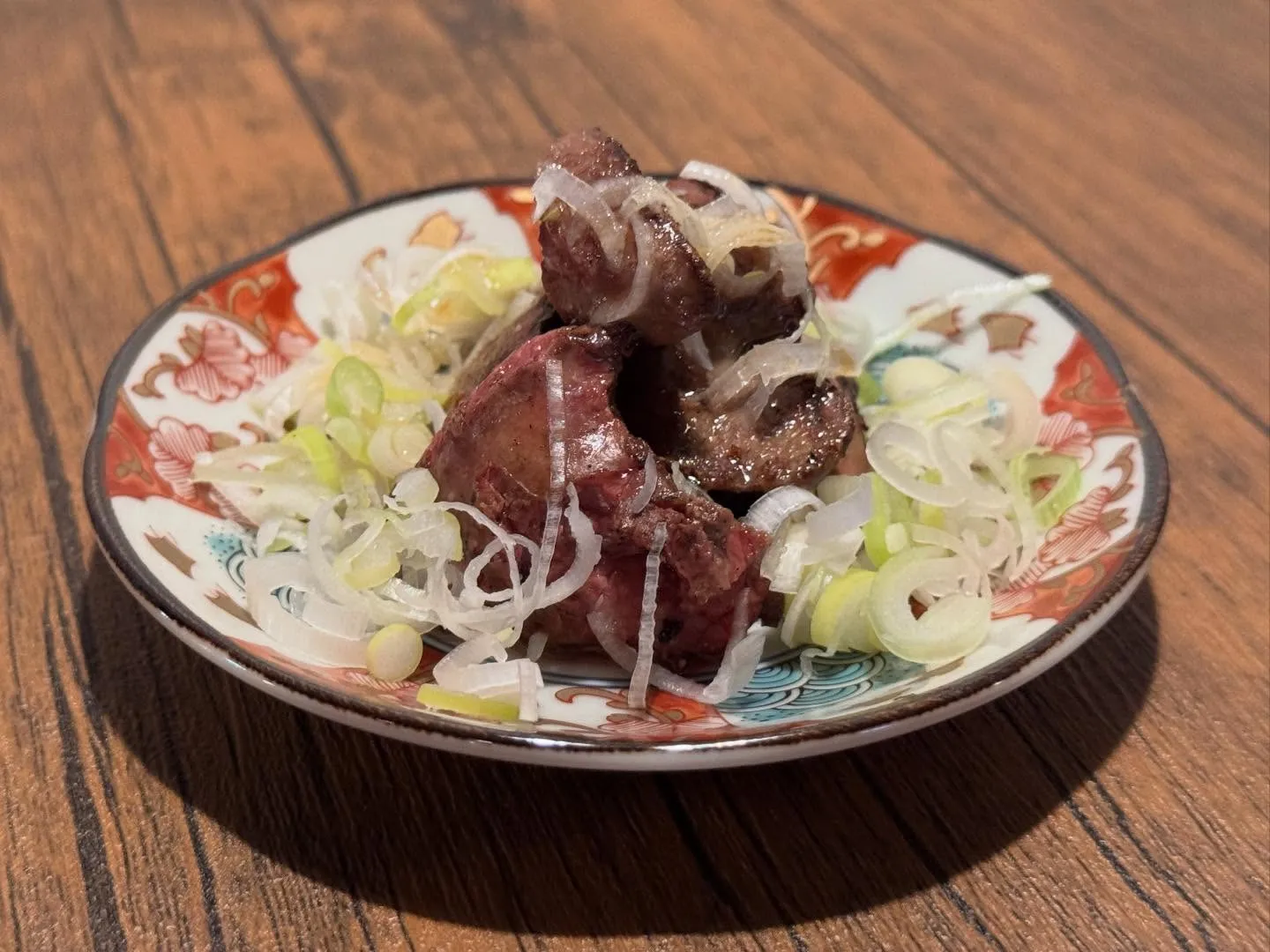 プレオープンを通して、焼き鳥の提供が串焼きからお皿での提供に...