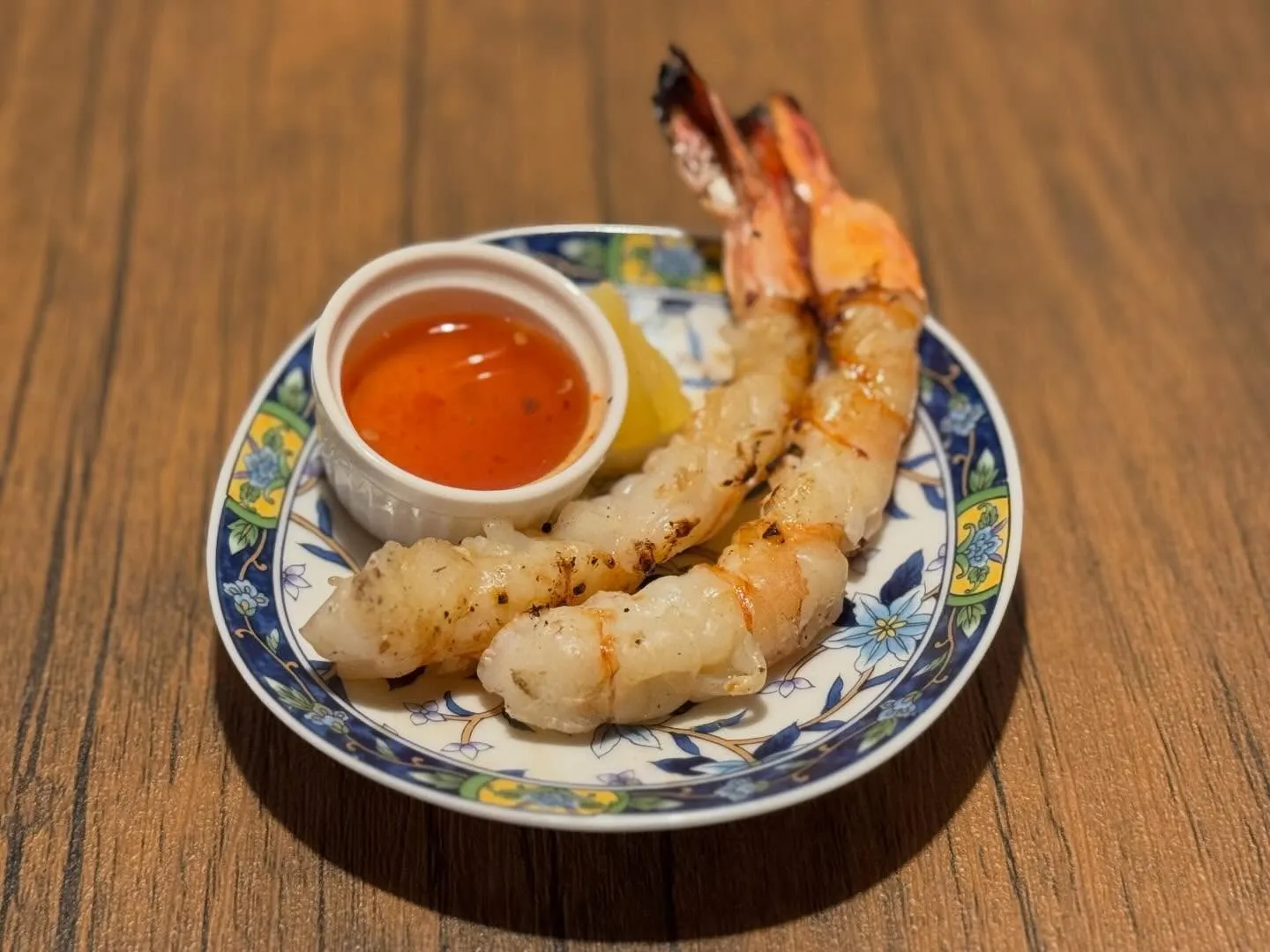 炭火焼酒場ワラテルです。