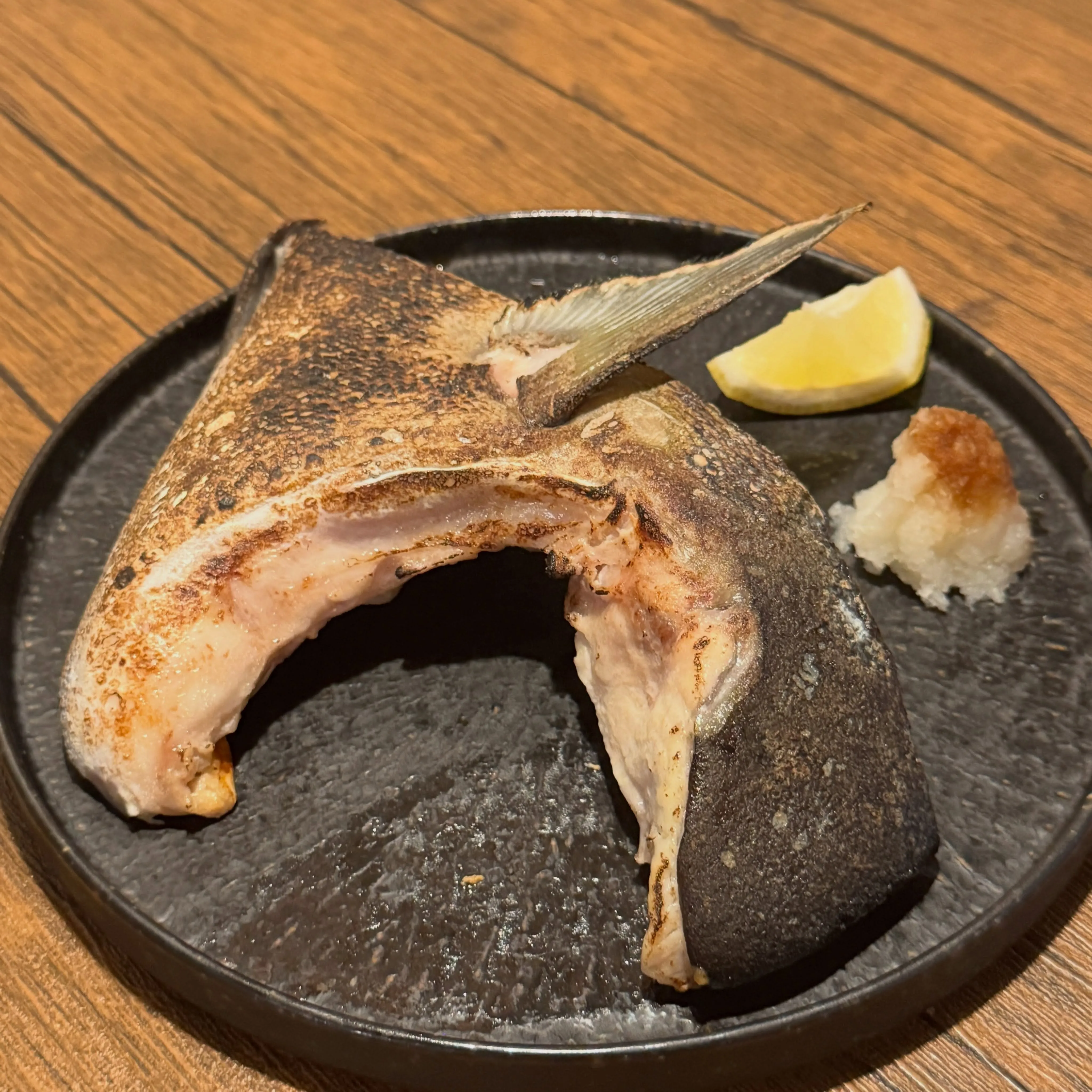 炭火でじっくり、香ばしく。